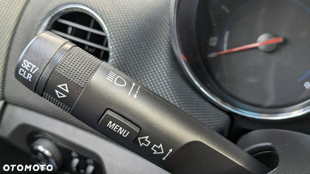 Chevrolet Cruze - 26