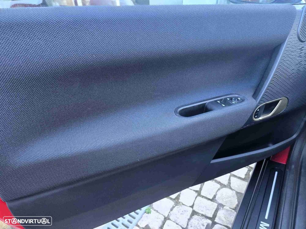 MINI 3 Portas Cooper E Classic L - 9