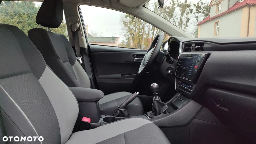 Toyota Auris 1.33 Dual-VVT-i Comfort - 8