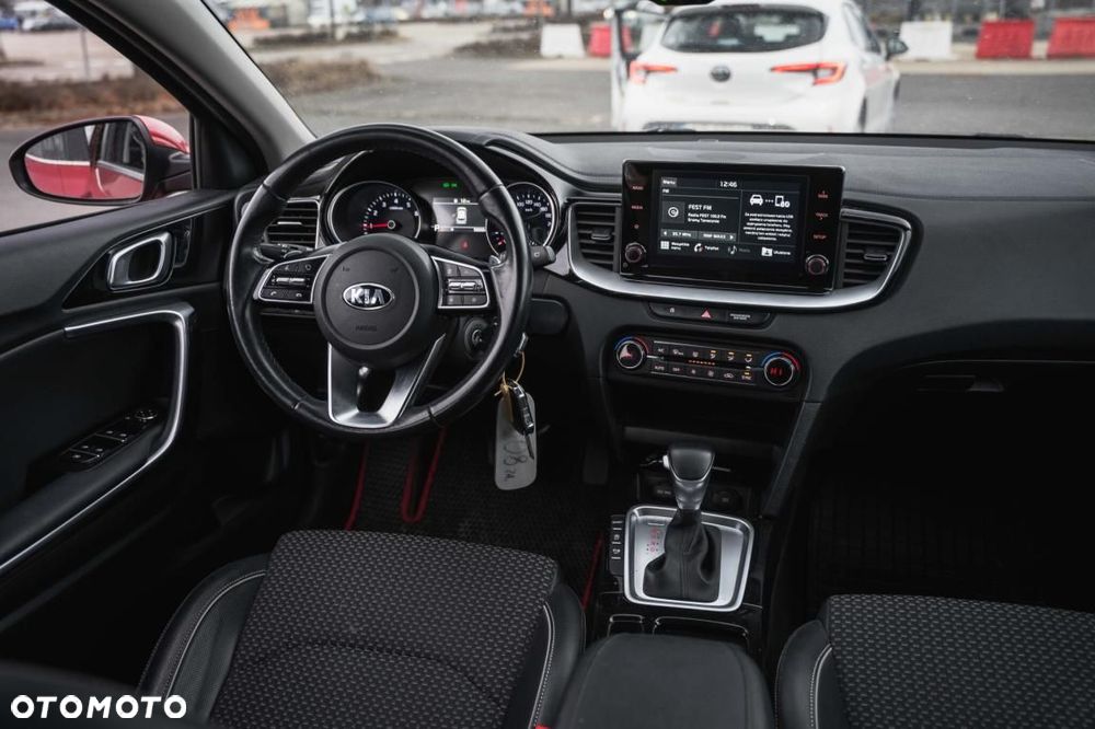 Kia XCeed - 4