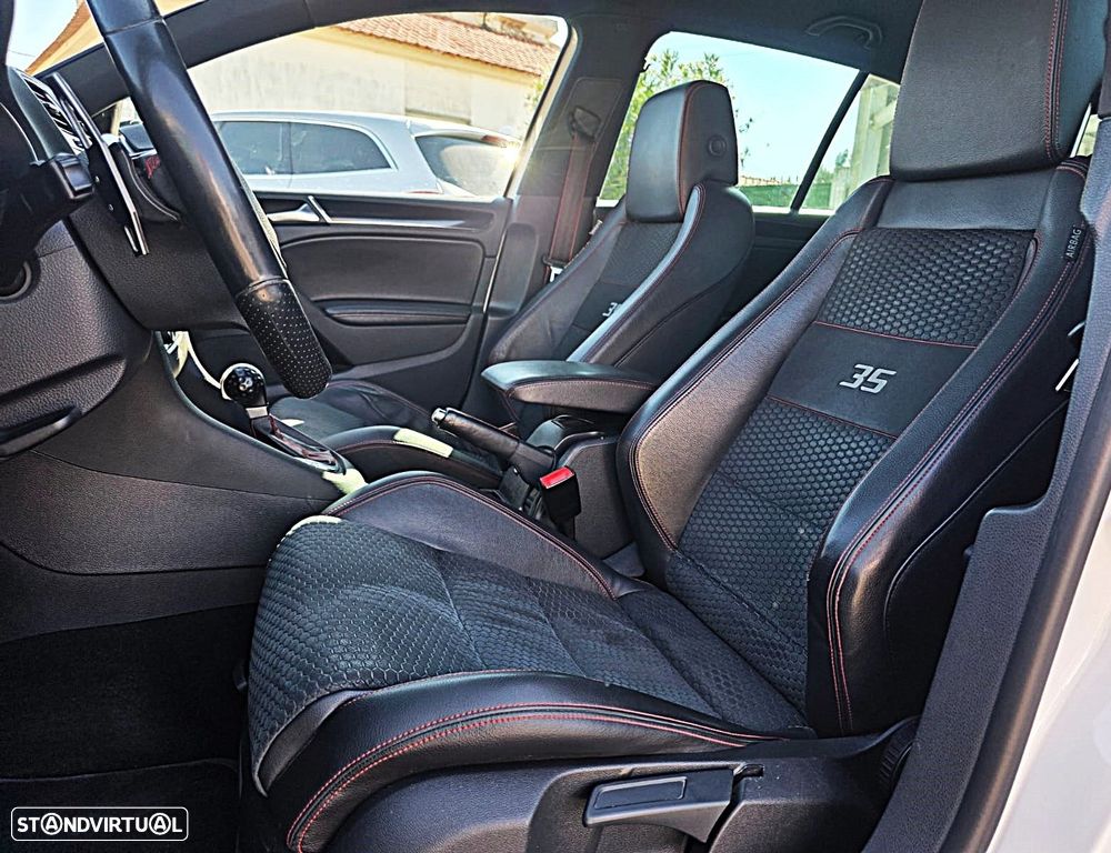 VW Golf 2.0 TSi GTI EDITION 35 DSG - 10