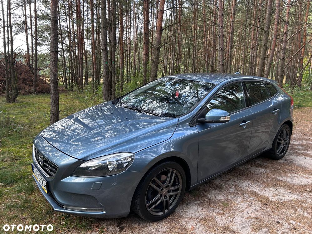 Volvo V40 D2 - 12