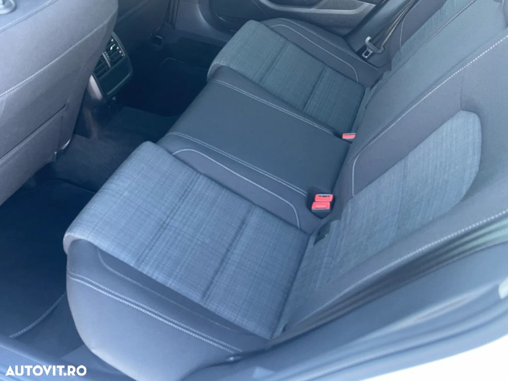 Volkswagen Passat 1.5 TSI ACT OPF DSG Comfortline - 9
