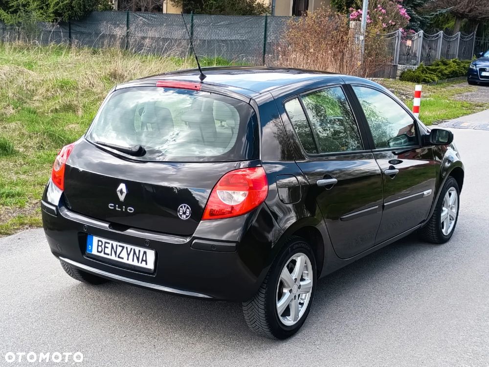 Renault Clio - 5