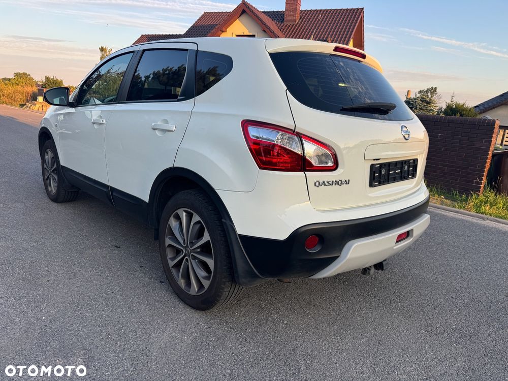 Nissan Qashqai 1.5 dCi N-Connecta - 6