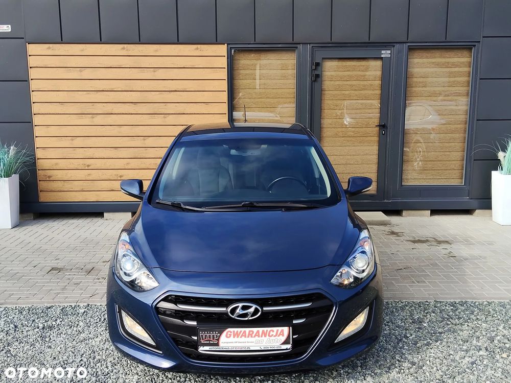 Hyundai i30 blue 1.6 CRDi Premium - 28