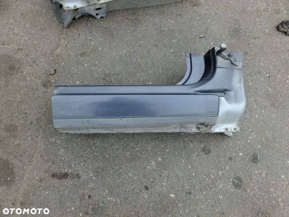 próg prawy ford focus mk2 lift 2009r - 1