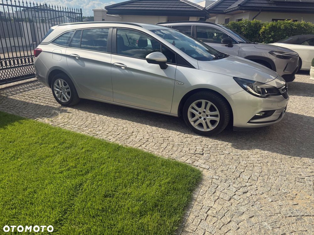 Opel Astra 1.6 CDTI Enjoy S&S - 9