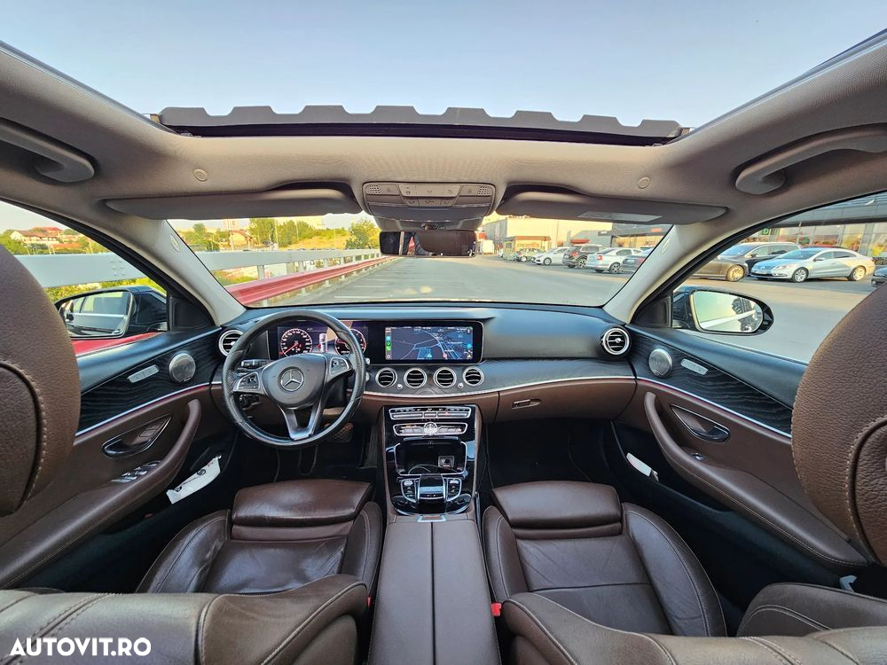 Mercedes-Benz E 220 d T 9G-TRONIC - 9