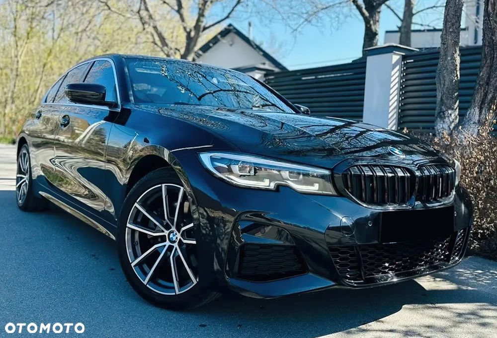 BMW Seria 3 330i M Sport - 1