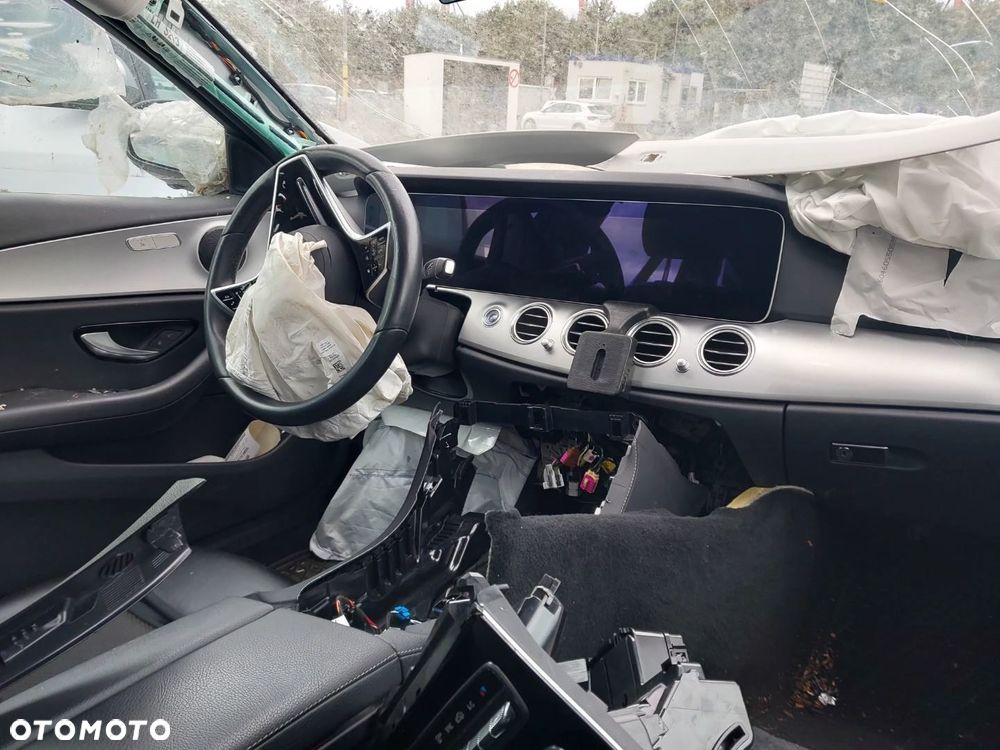 Mercedes-Benz Klasa E 220 d 9G-TRONIC Avantgarde - 12