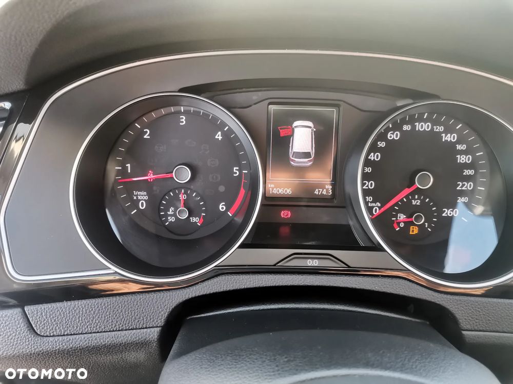 Volkswagen Passat 2.0 TDI BMT Highline - 10