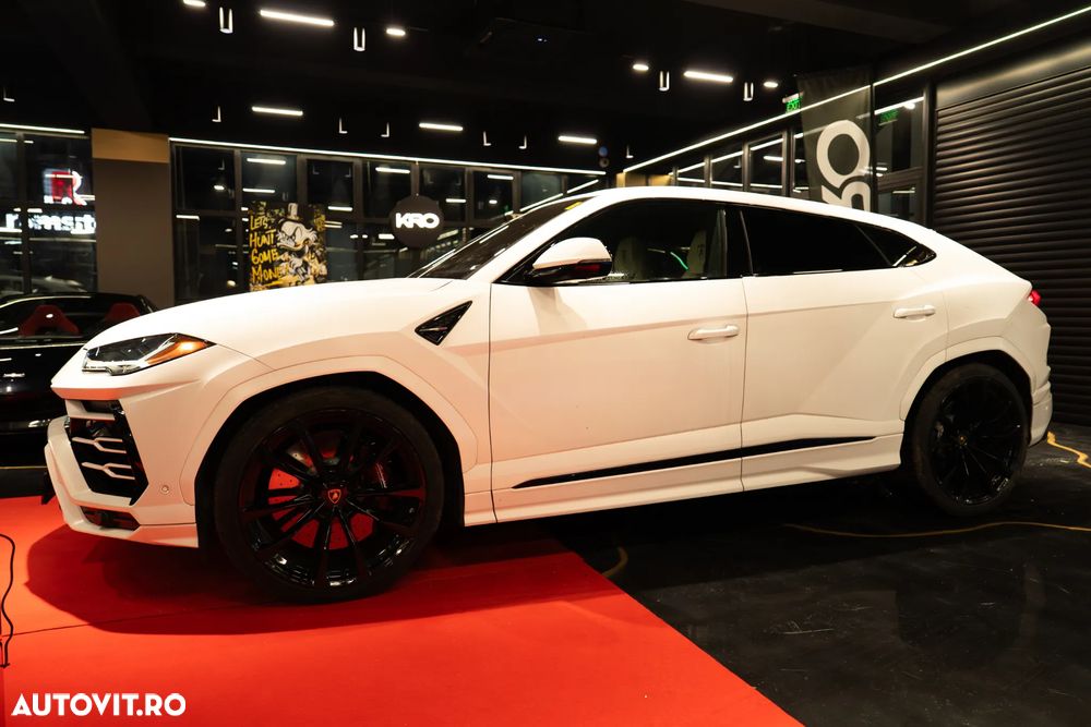 Lamborghini URUS - 1