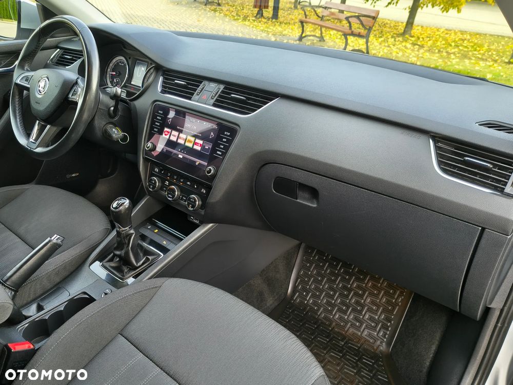 Skoda Octavia 2.0 TDI SCR Ambition - 8