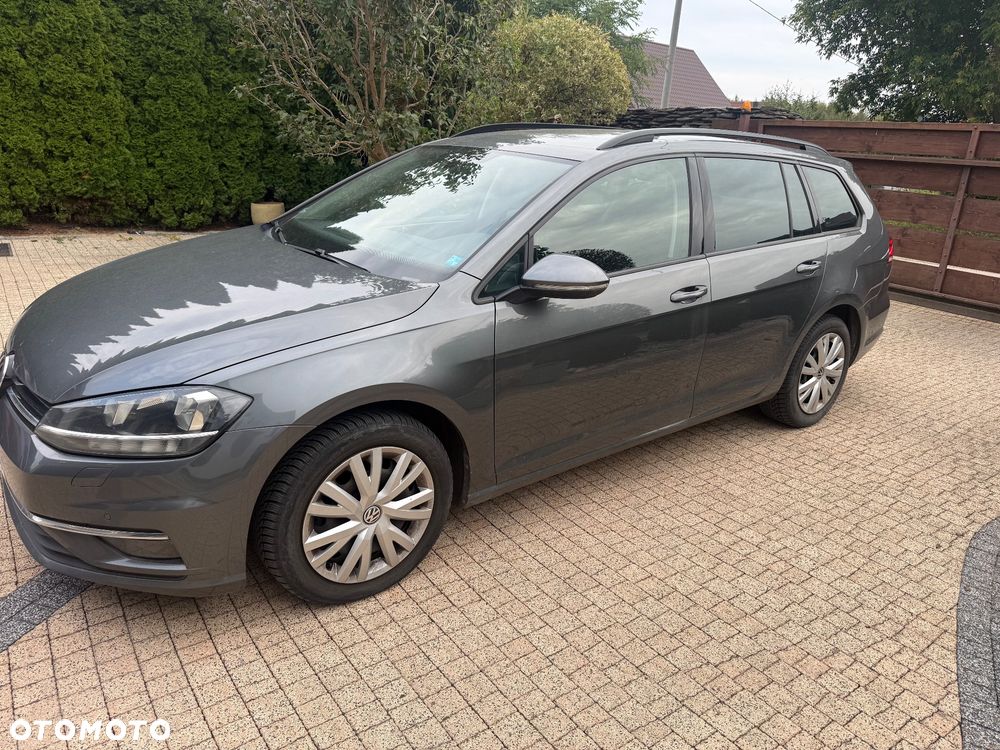 Volkswagen Golf - 2