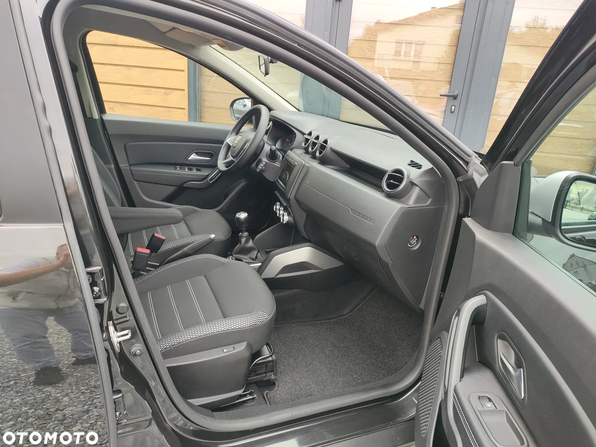 Dacia Duster TCe 150 2WD GPF Sondermodell Adventure - 25