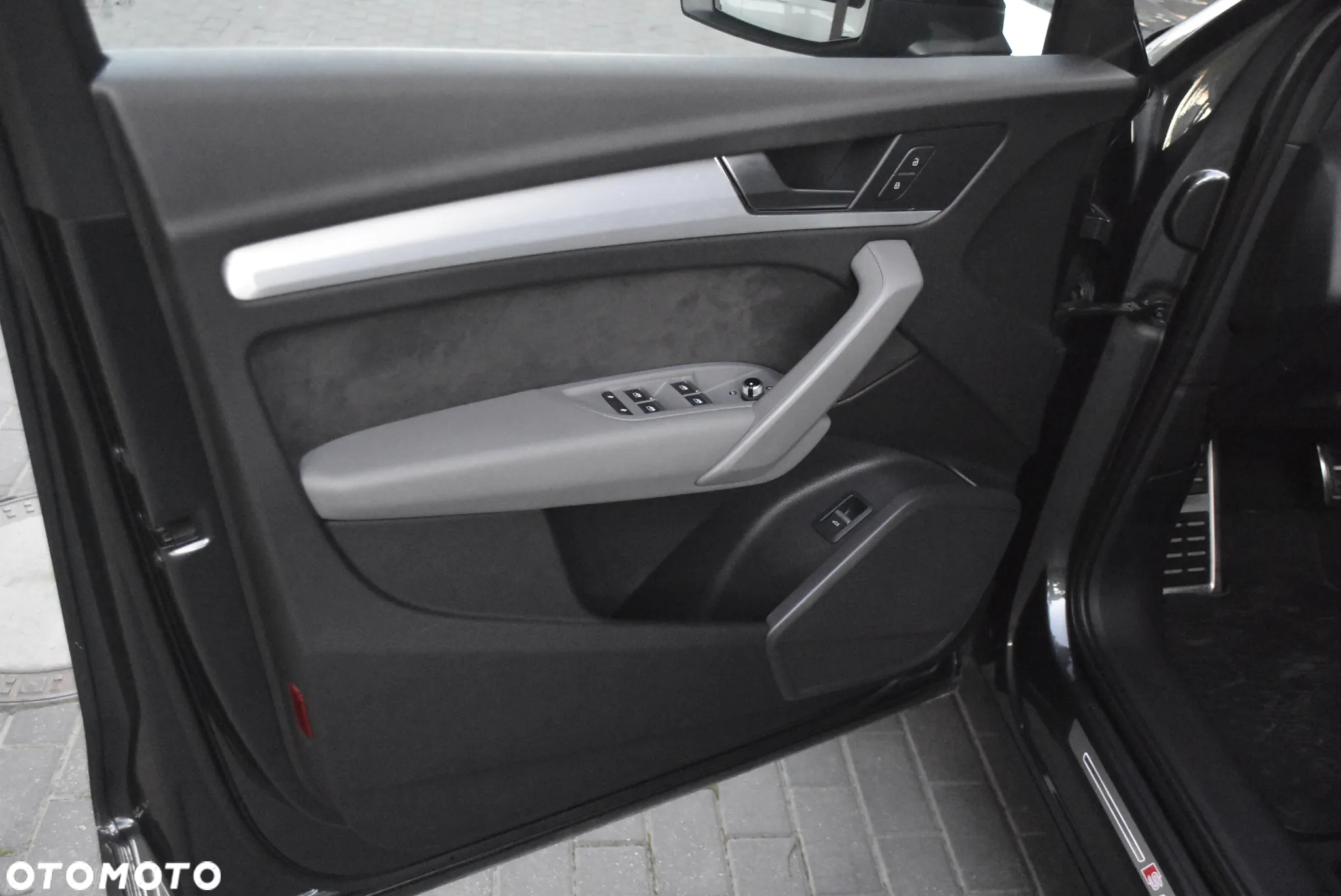Audi Q5 2.0 TDI Quattro Design S tronic - 32
