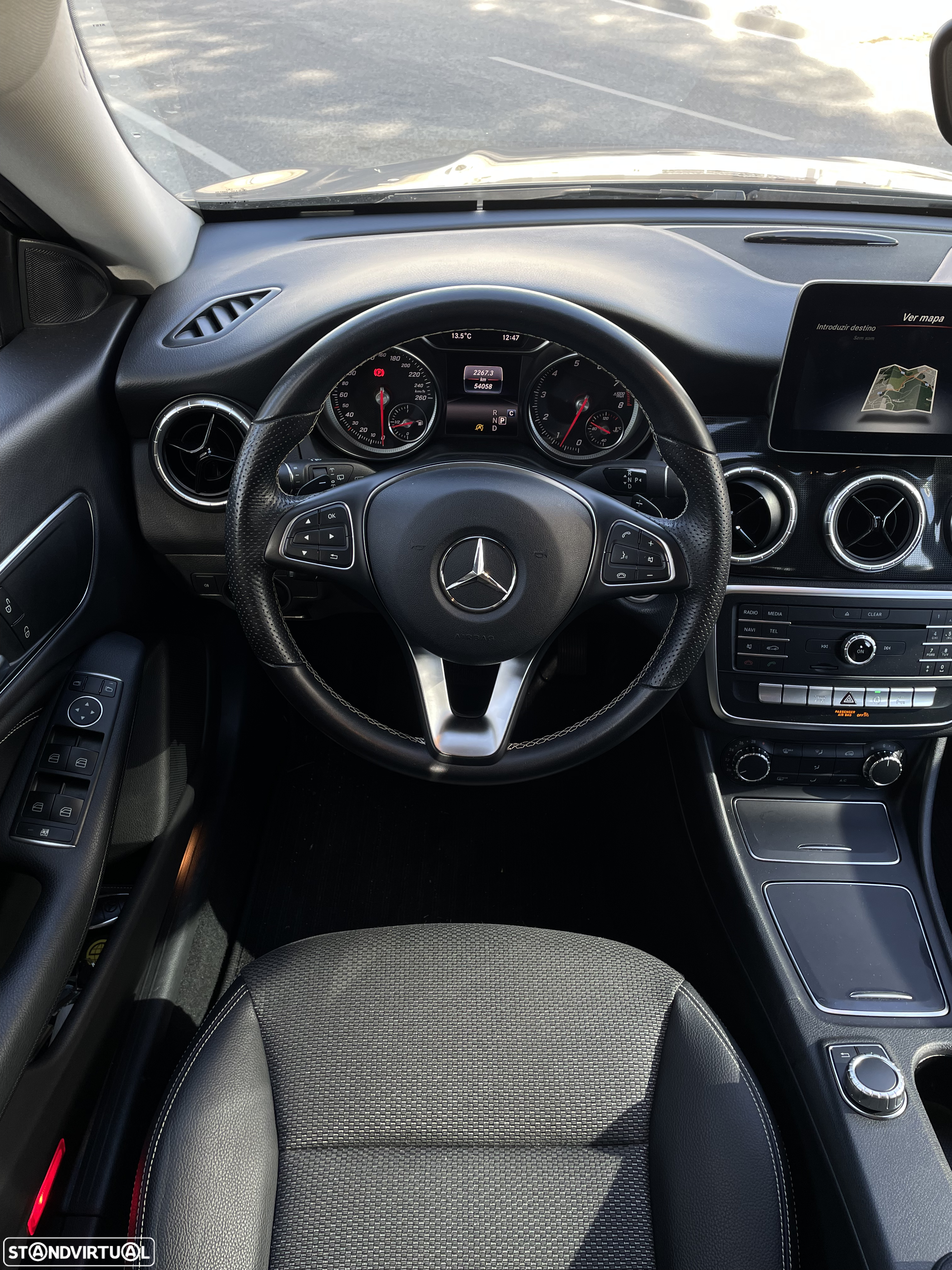 Mercedes-Benz CLA 180 - 7