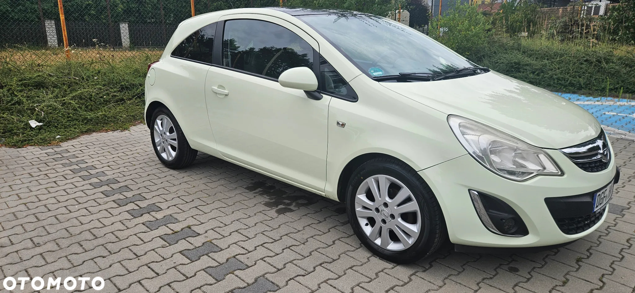 Opel Corsa 1.4 16V Satellite - 3
