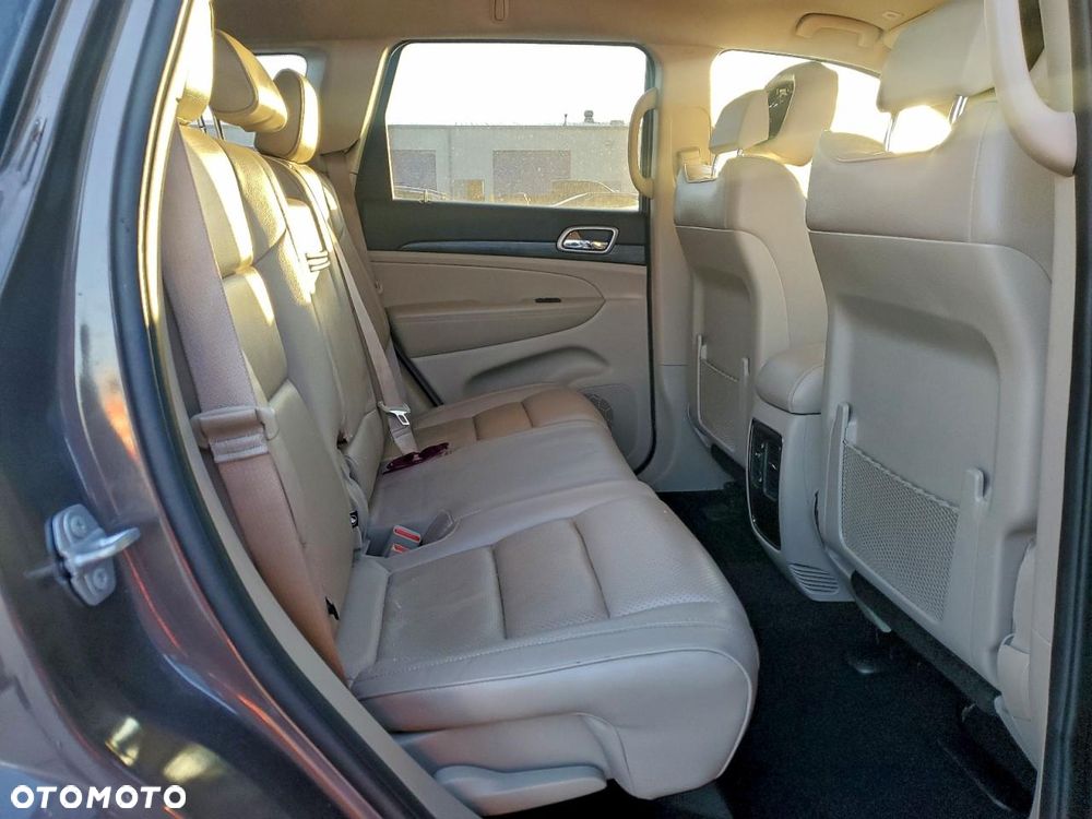 Jeep Grand Cherokee - 10