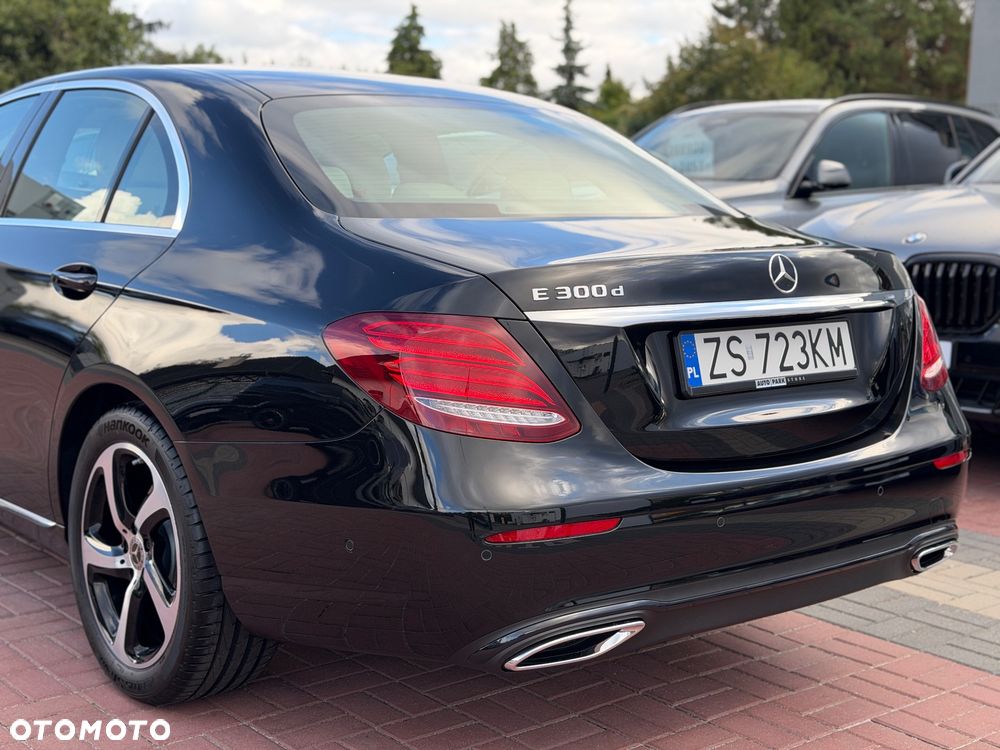 Mercedes-Benz Klasa E 300 d 9G-TRONIC Avantgarde - 40