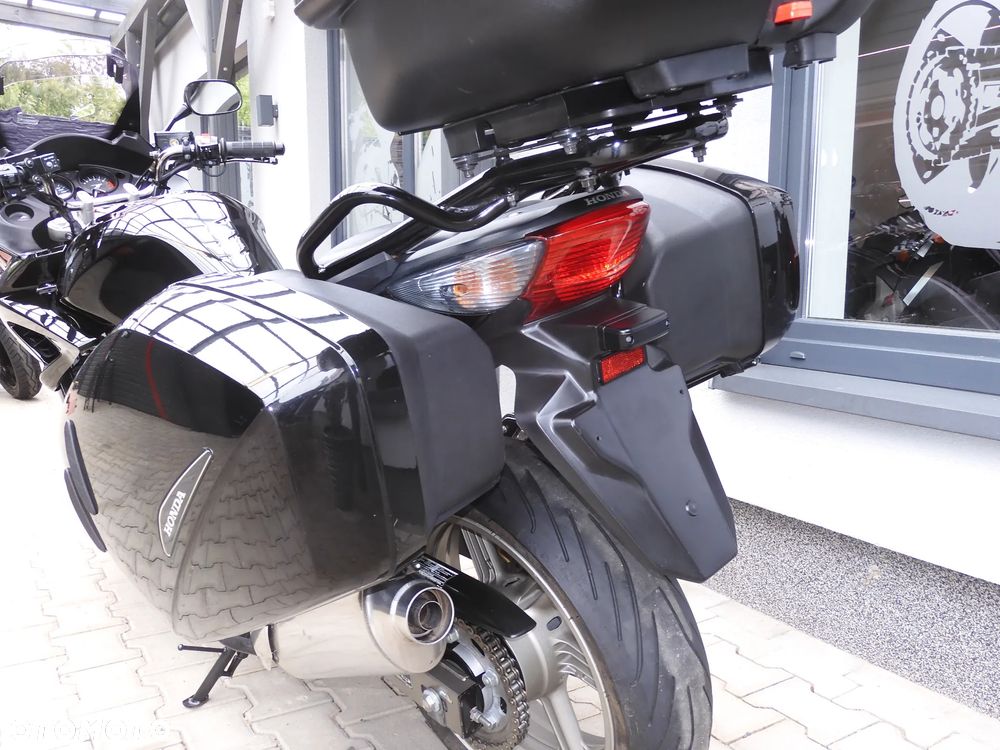 Honda CBF - 33