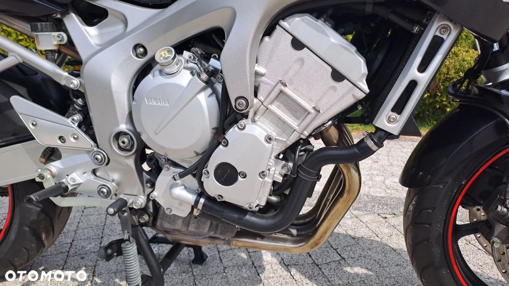 Yamaha FZ - 10