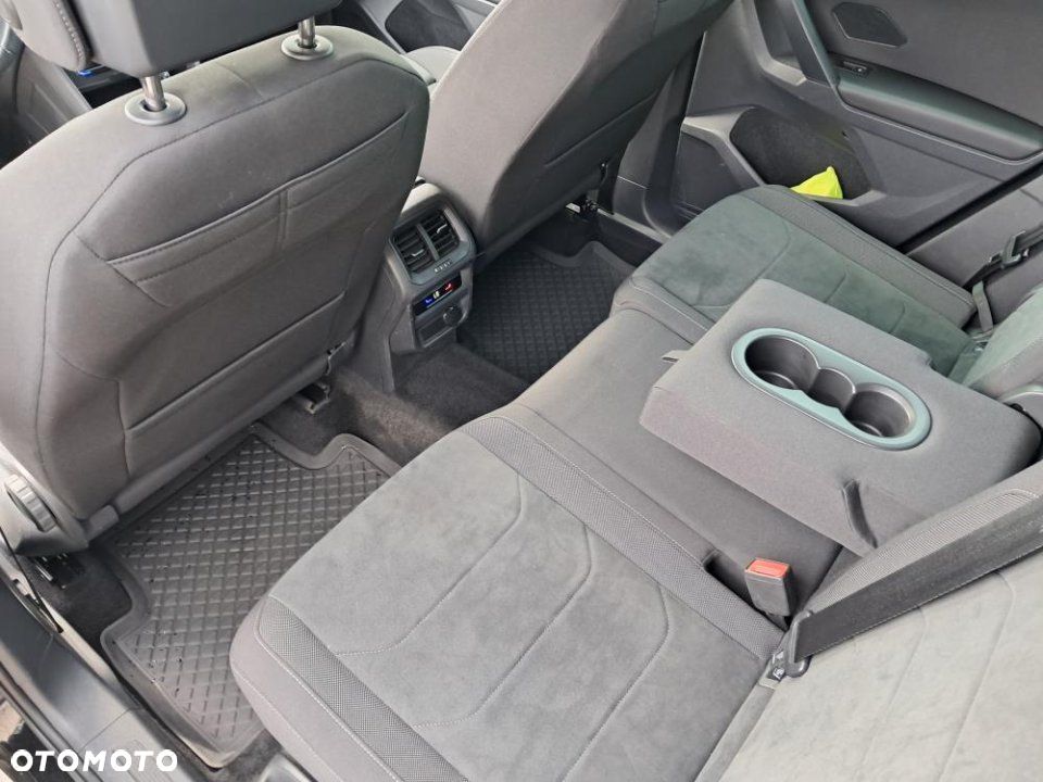 Volkswagen Tiguan - 19