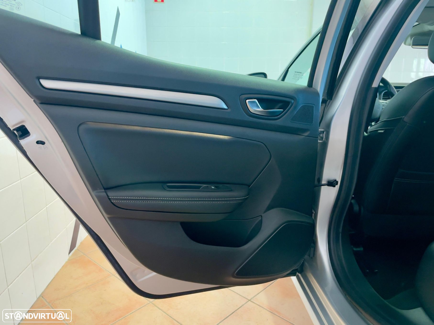 Renault Mégane ENERGY TCe 130 INTENS - 26