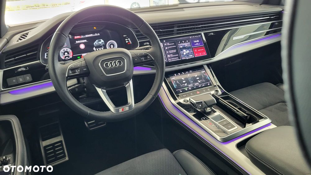 Audi Q8 - 11