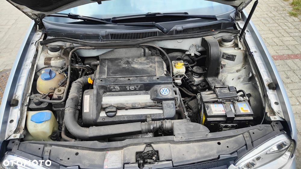 Volkswagen Golf - 18