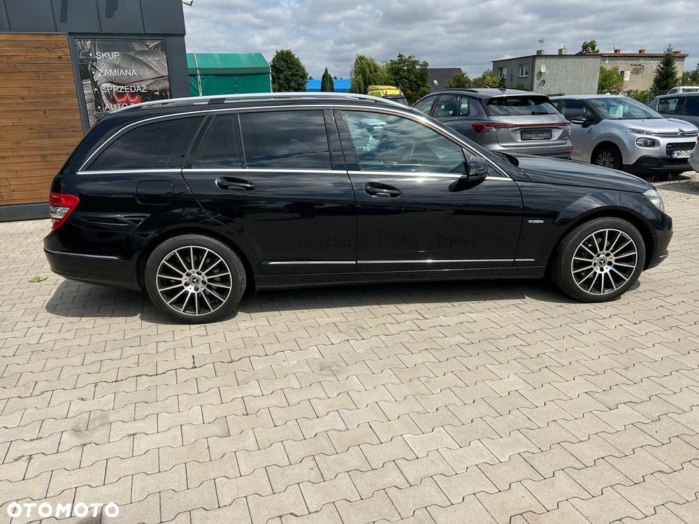 Mercedes-Benz Klasa C 220 CDI DPF (BlueEFFICIENCY) 7G-TRONIC - 3