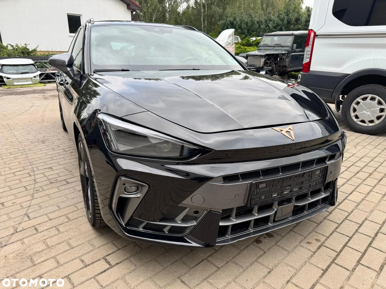 Cupra Leon 1.5 eTSI DSG - 2
