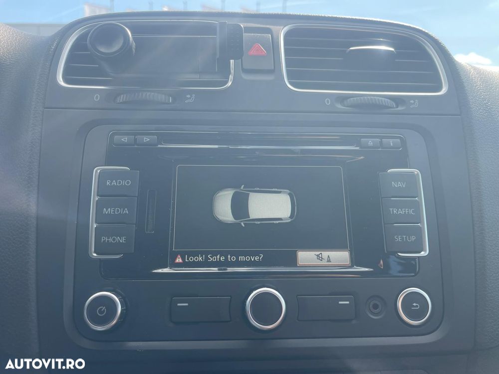 Volkswagen Golf 1.6 TDI DPF Trendline - 23