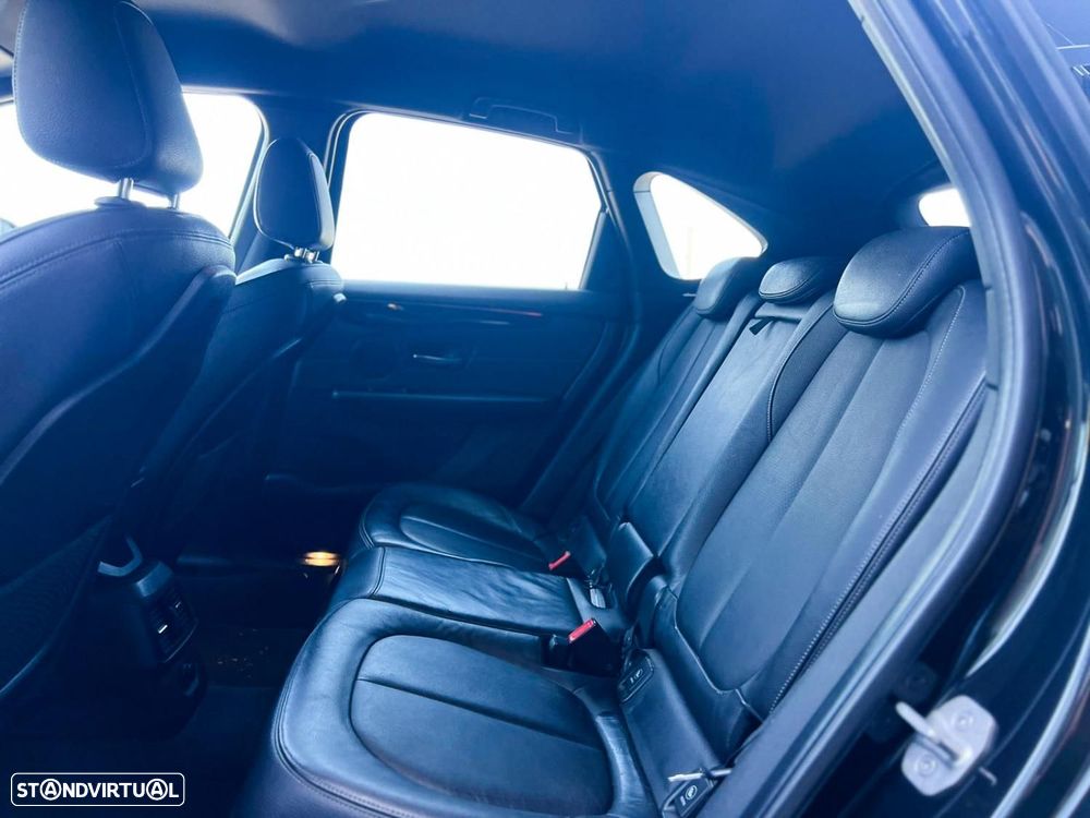 BMW 218 Active Tourer - 8