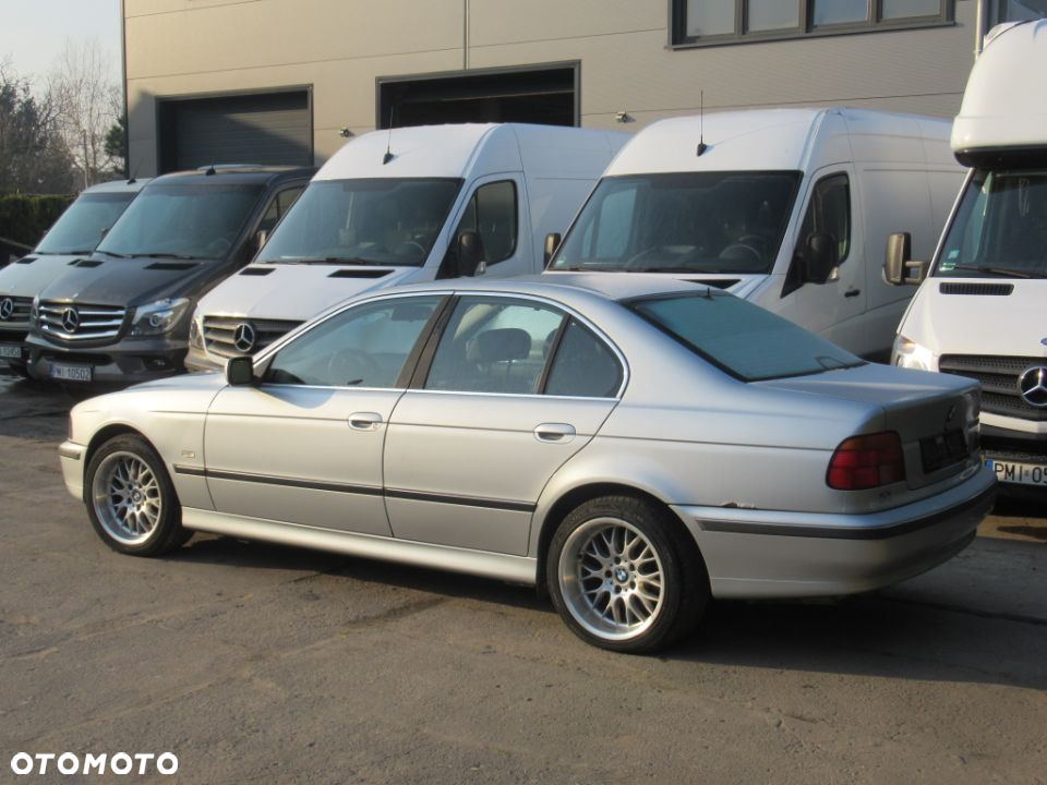 BMW Seria 5 - 11