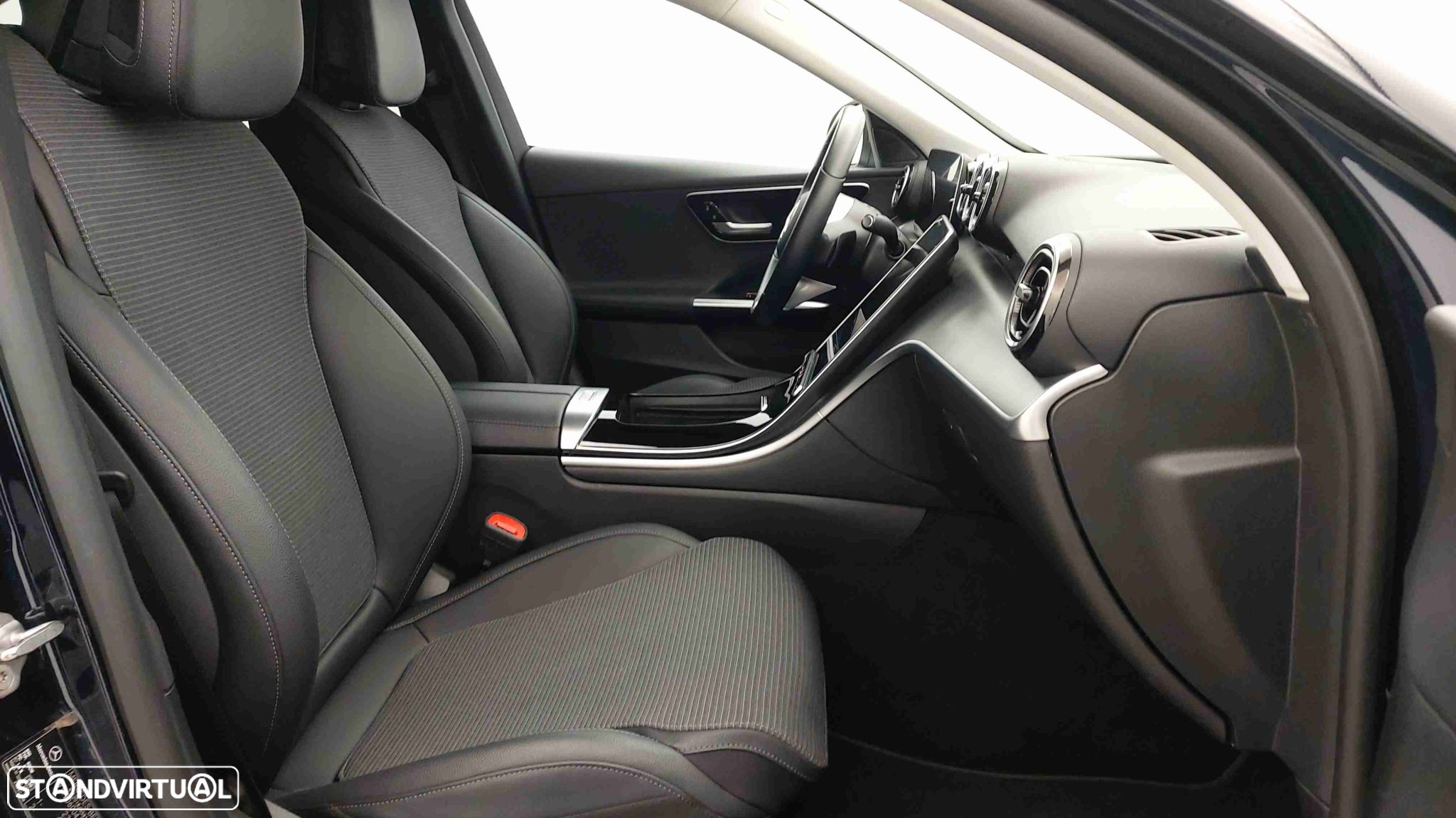 Mercedes-Benz C 220 d Avantgarde - 24