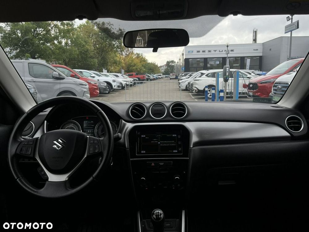 Suzuki Vitara 1.0 Boosterjet Premium 2WD - 27