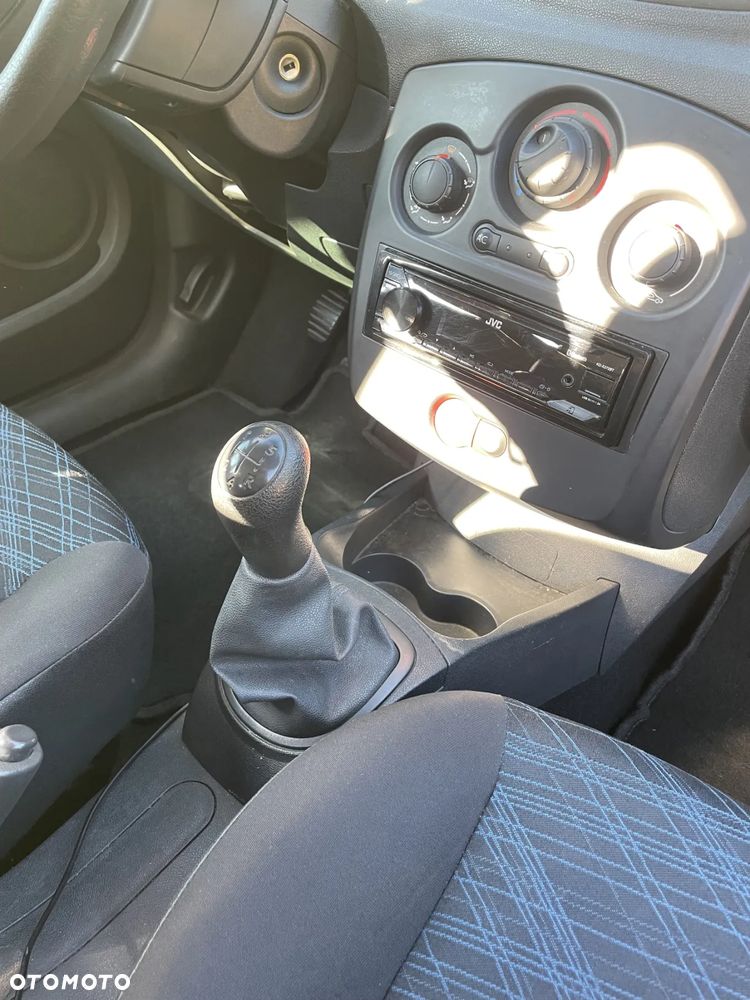 Renault Clio - 27