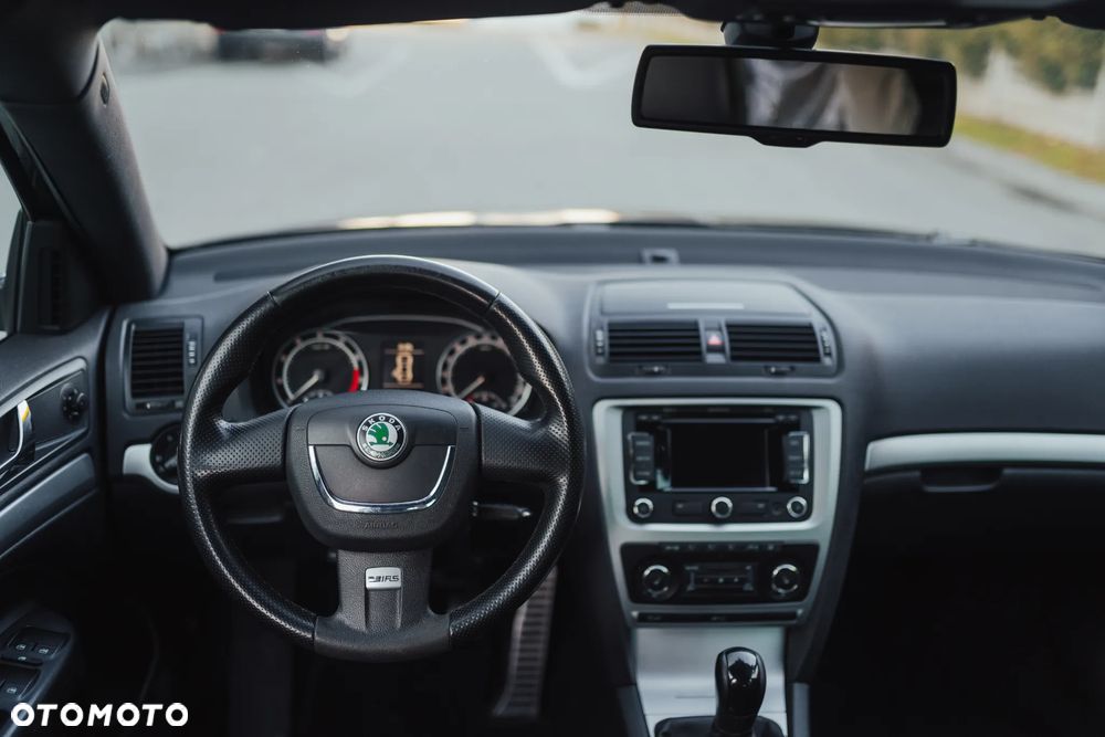 Skoda Octavia 2.0 TSI RS - 14