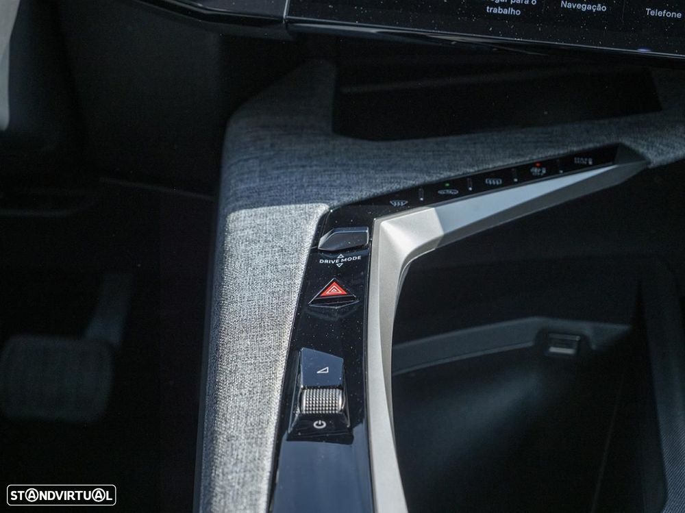 Peugeot E-3008 73 kWh Allure - 29