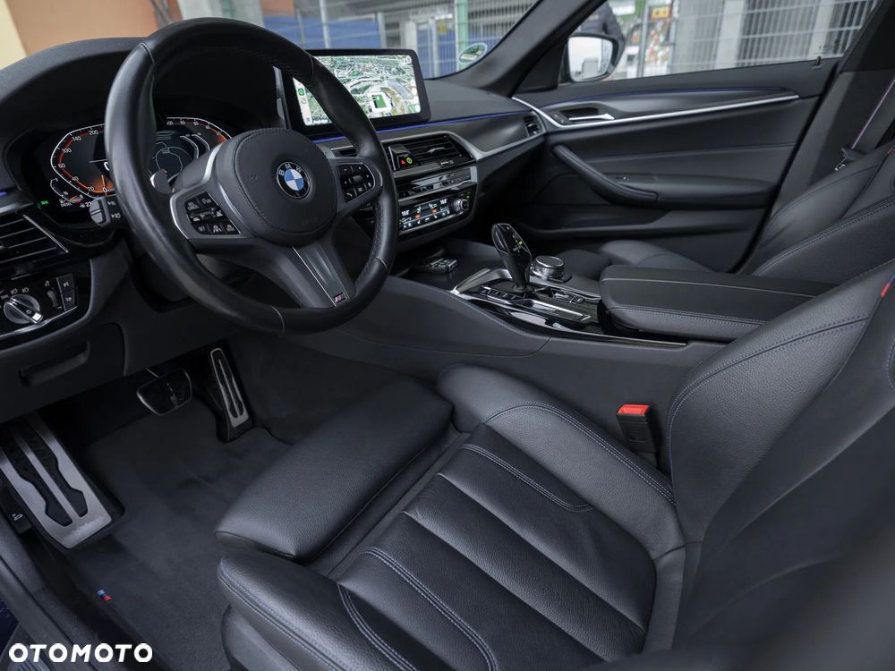 BMW Seria 5 520d xDrive M Sport Edition - 26