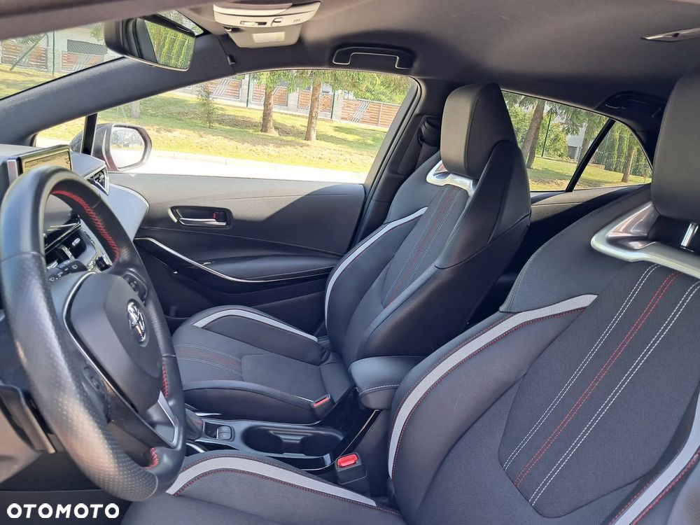 Toyota Corolla 2.0 Hybrid GR Sport - 9