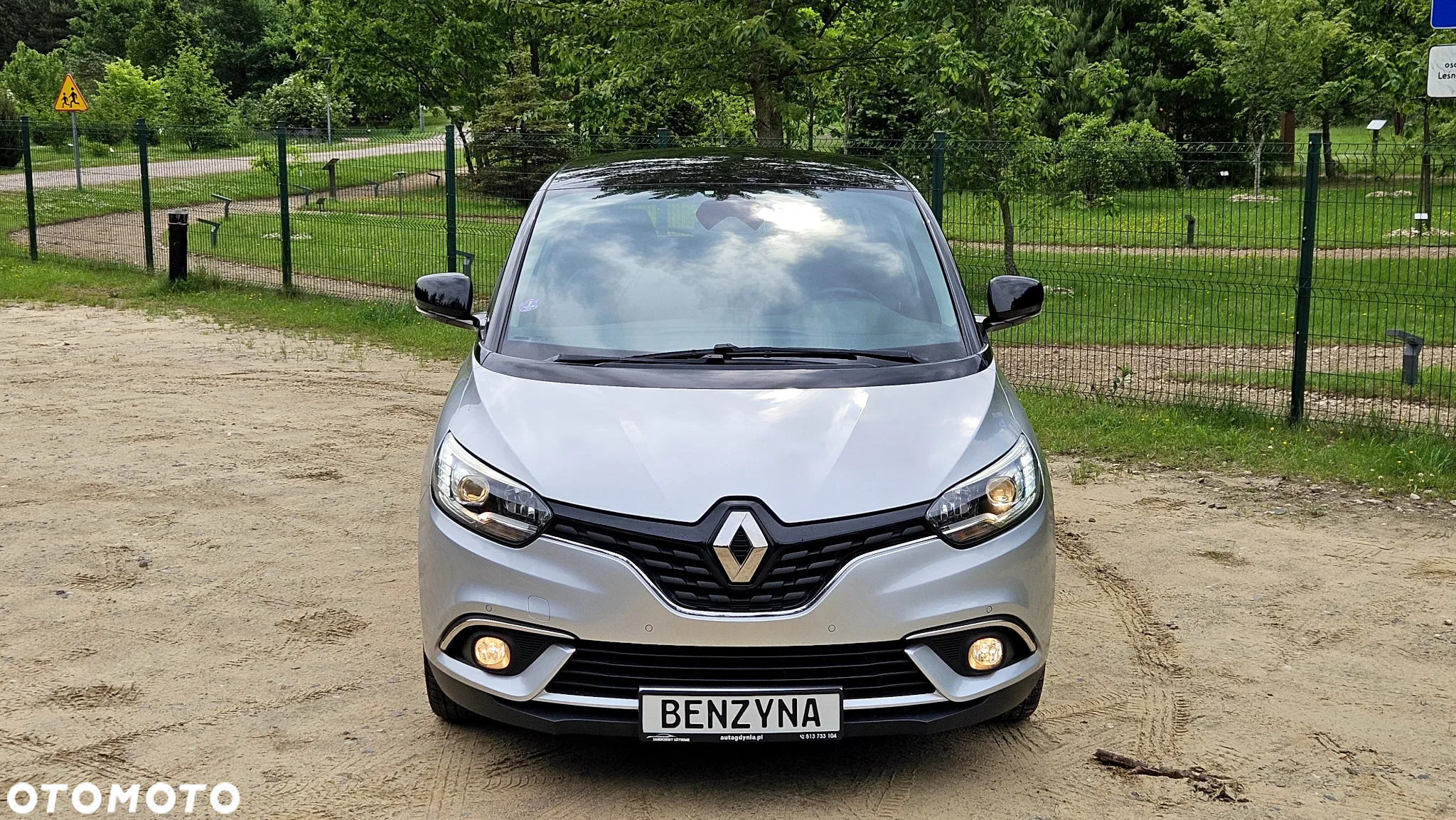 Renault Scenic 1.3 TCe FAP Zen - 12