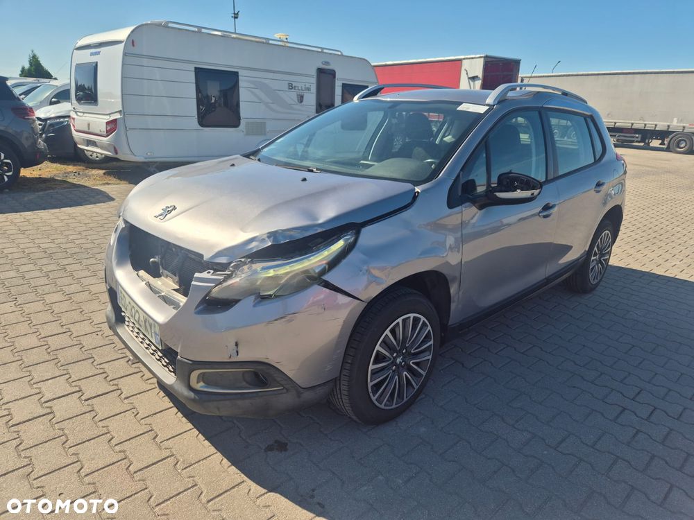 Peugeot 2008 1.6 BlueHDi Allure - 4