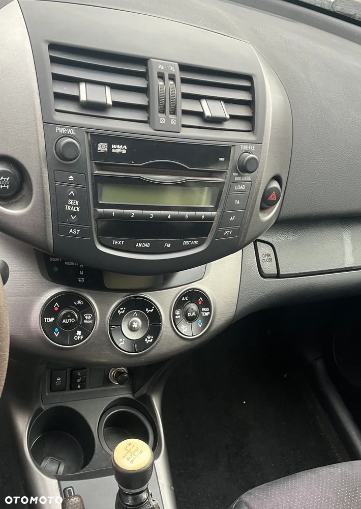 Toyota RAV4 2.2 D-4D Prestige - 5