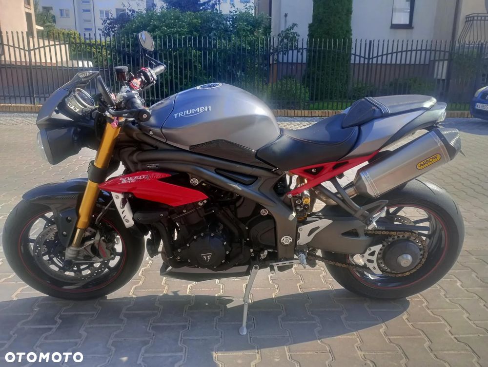 Triumph Speed Triple - 2