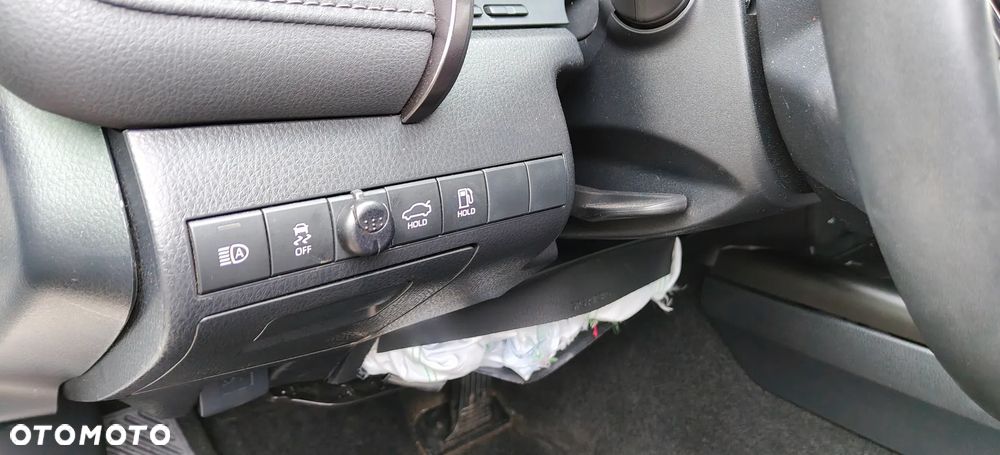 Toyota Camry 2.5 Hybrid Comfort CVT - 14