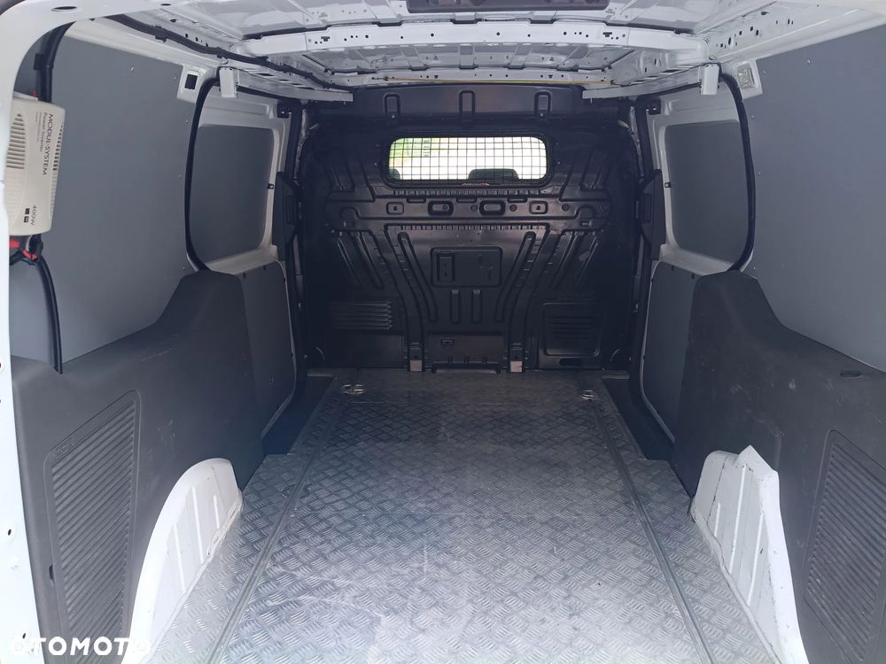 Ford TRANSIT CONNECT - 17