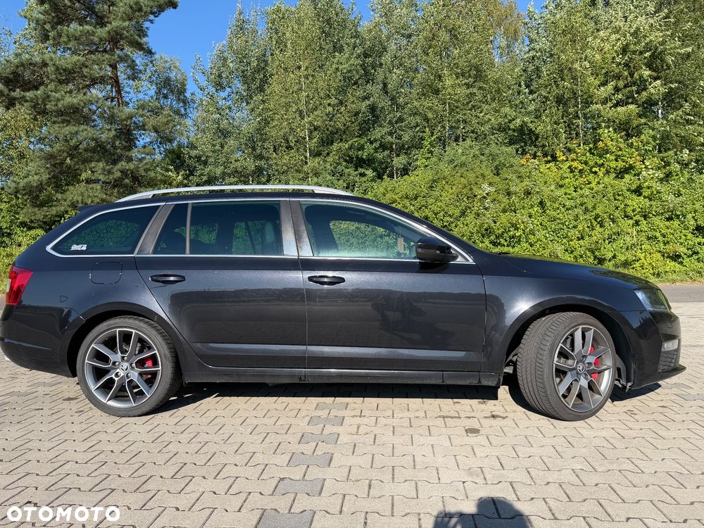 Skoda Octavia 2.0 TDI RS DSG - 2